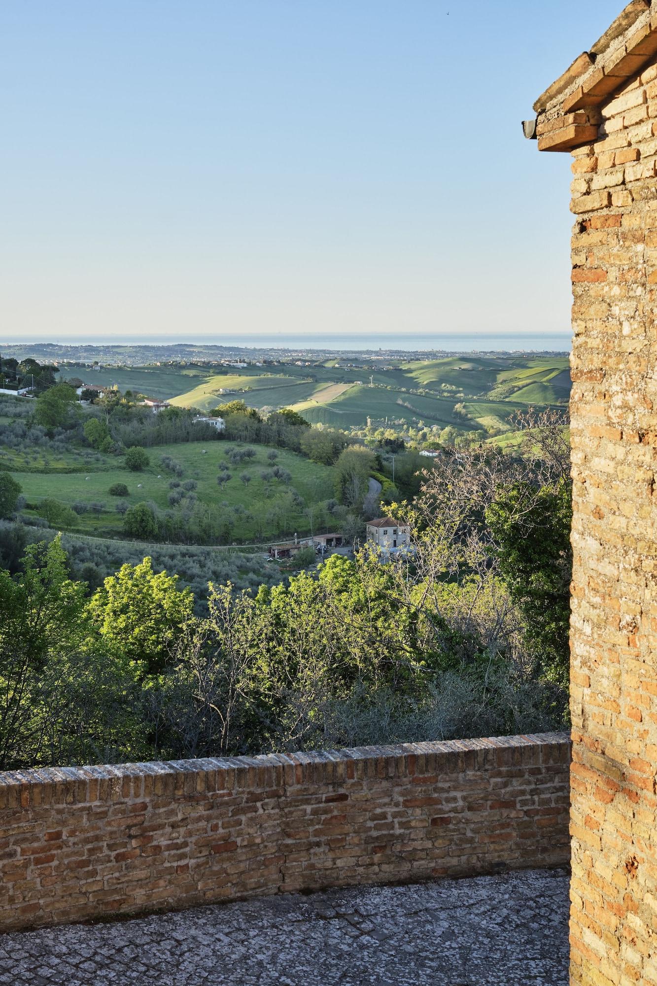 Castello Di Montegridolfo Spa Resort מראה חיצוני תמונה