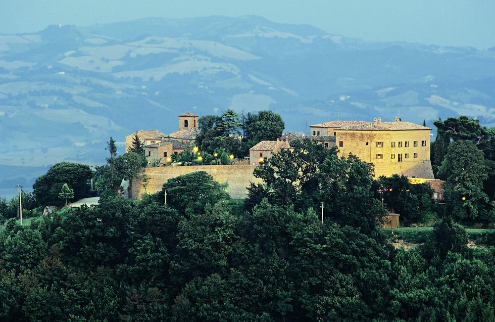 Castello Di Montegridolfo Spa Resort מראה חיצוני תמונה