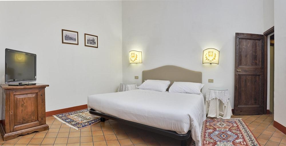 Castello Di Montegridolfo Spa Resort מראה חיצוני תמונה