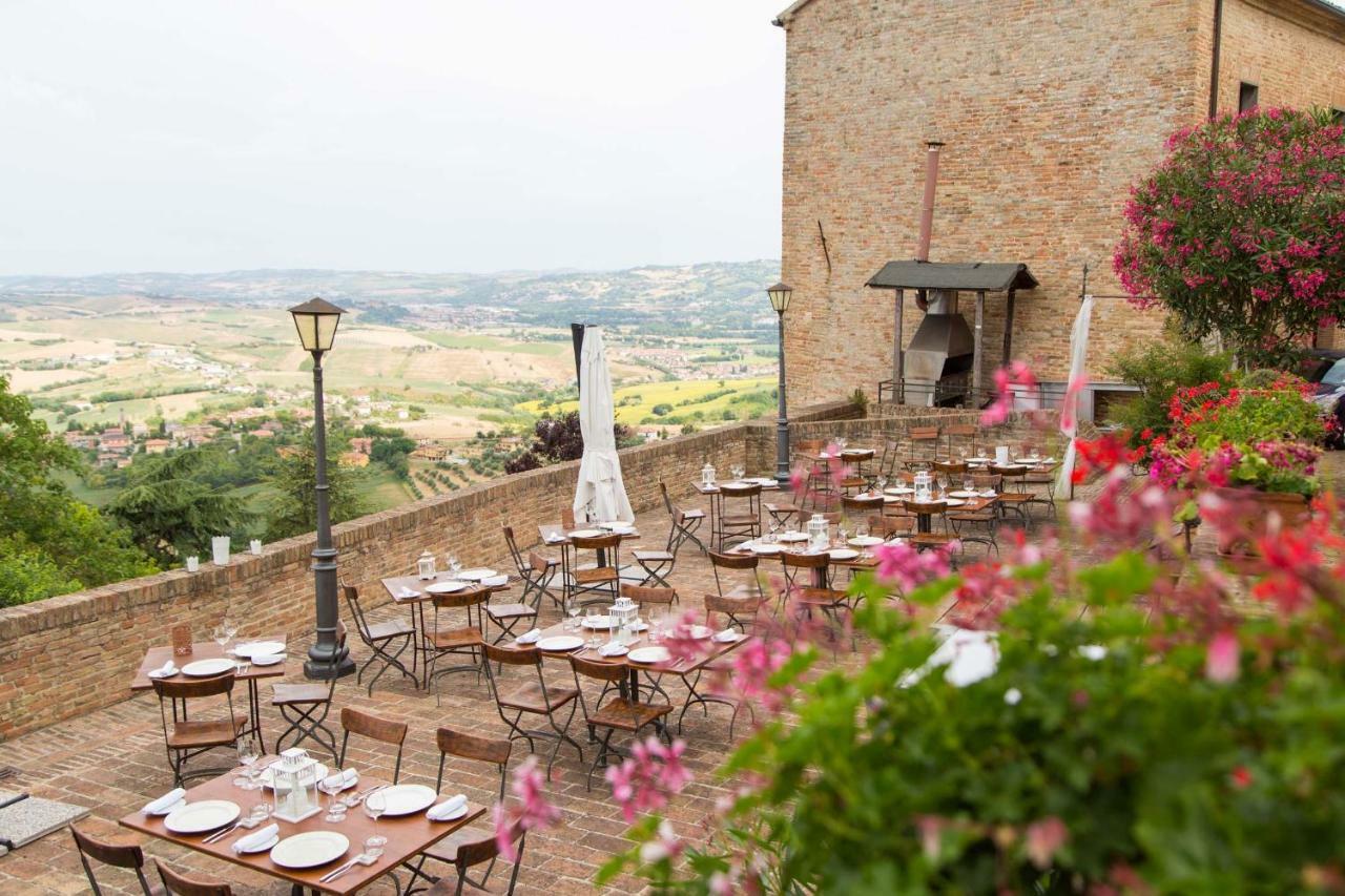 Castello Di Montegridolfo Spa Resort מראה חיצוני תמונה