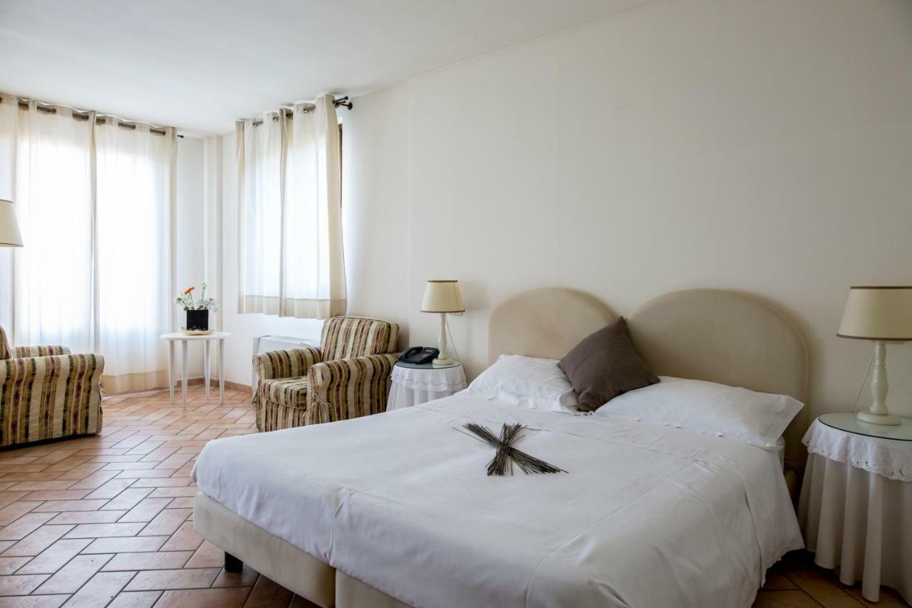 Castello Di Montegridolfo Spa Resort מראה חיצוני תמונה